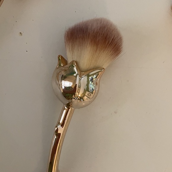 Make Up Brushes - Picture 3 of 4